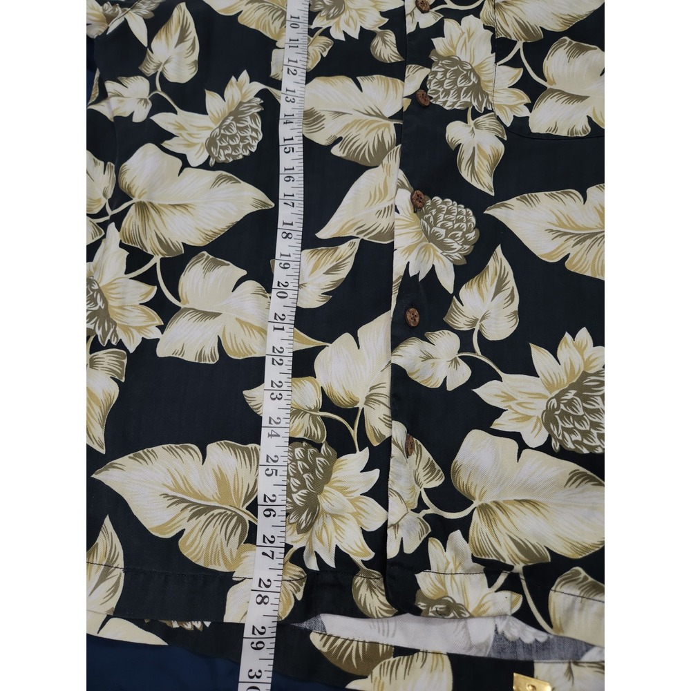 Tommy Bahama Shirt Mens Medium Navy Cream Floral Button Up Tropical Vacation - Picture 11 of 12